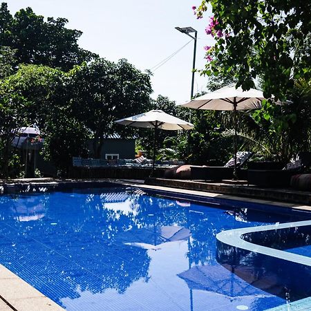 Teejays Bed And Breakfast 贡布 外观 照片